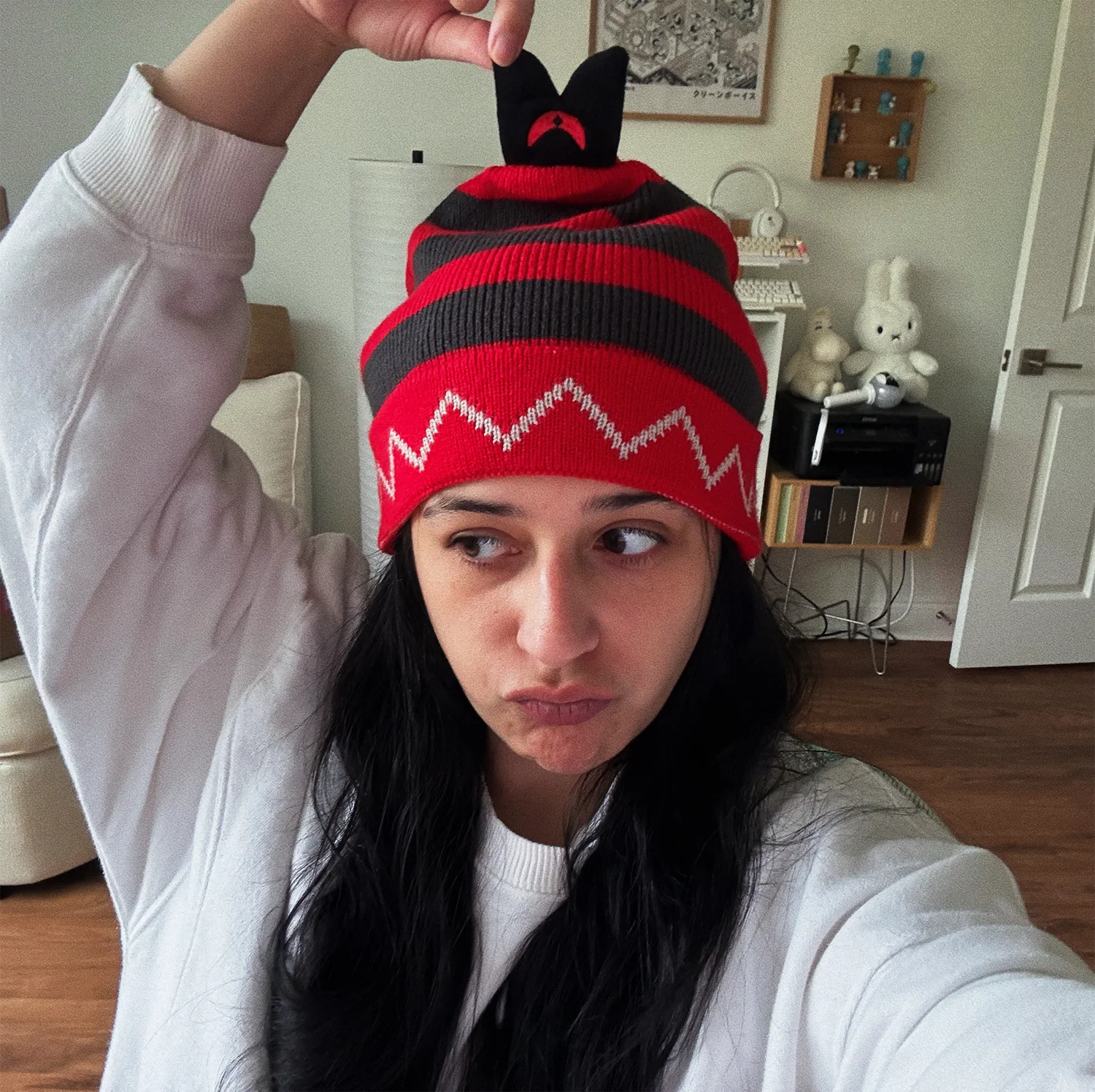 Red Crown Beanie - Image 5